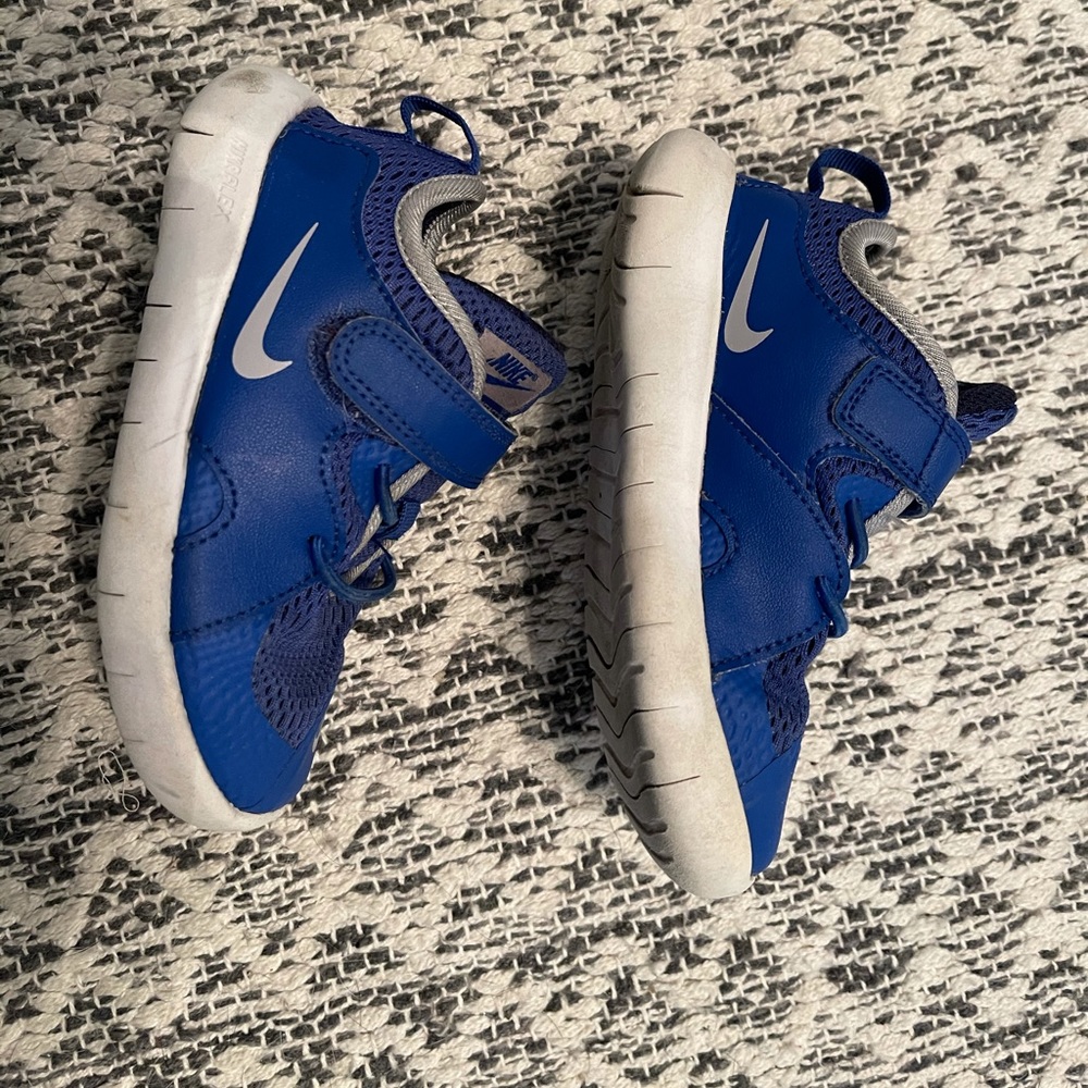 Toddler boy Nike’s!